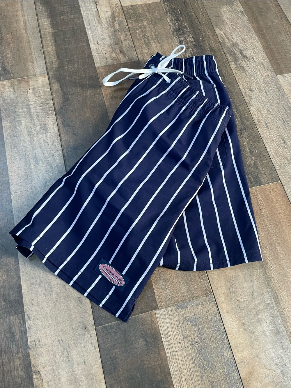 Men’s Vineyard Vines striped swim trunks